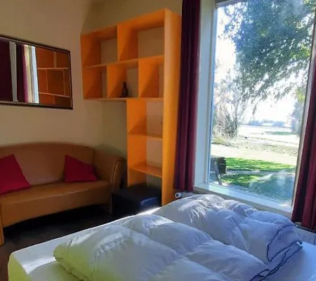De Opkikker 10 persoons vakantiehuis met hottub-3